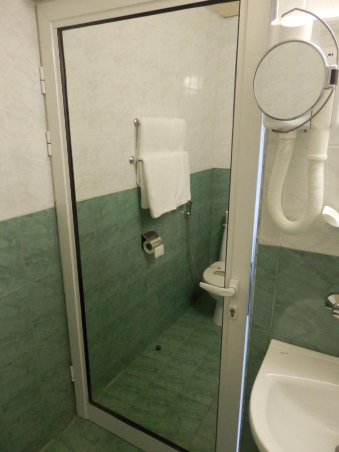 Семеен Хотел Роза Kazanlak Exterior photo